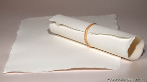 papier czerpany biały